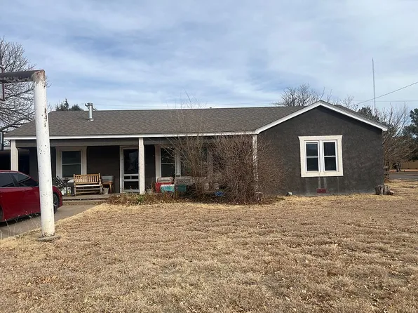 18 S Munson Ave, Boise City, OK 73933