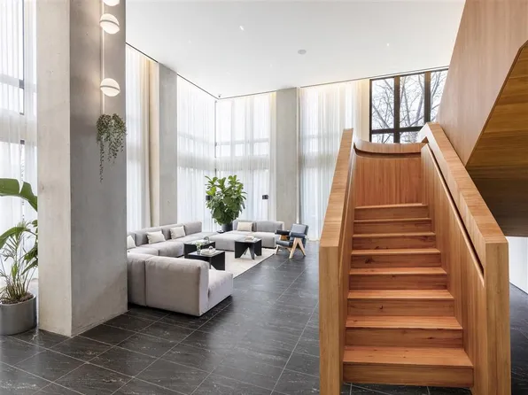 2385 3rd Avenue image 19 of 24