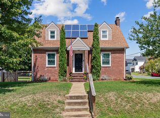 8443 Bay Dr, Pasadena, MD 21122