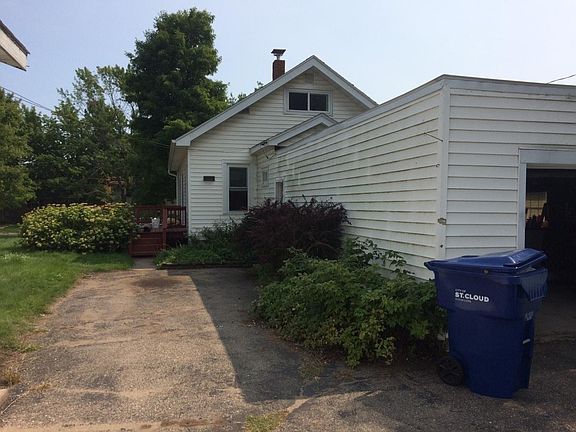 4th image of 837 20th Ave N