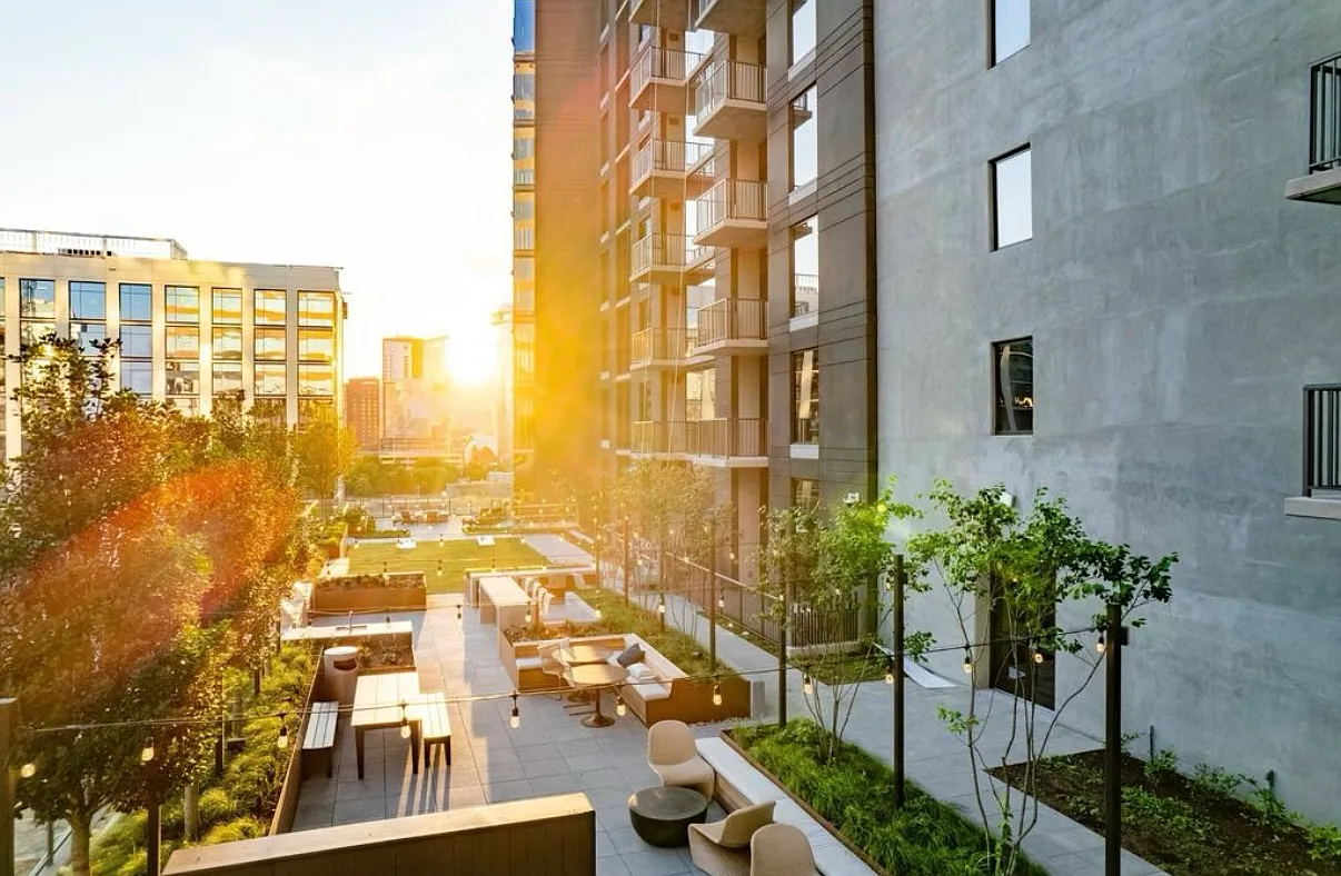1 bed, 719 sqft, $2,600 — Photo 4