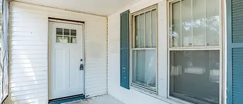 310 Stanley Ave — Photo 58