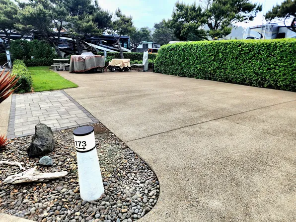 6225 N Coast Hwy #173, Newport, OR 97365