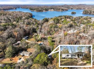 3215 Lakeland Rd, Gainesville, GA 30506