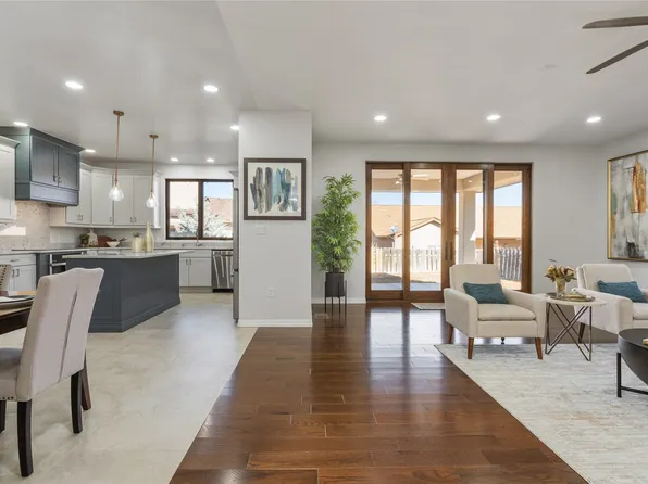 220 Grand Canyon Dr, White Rock, NM 87547
