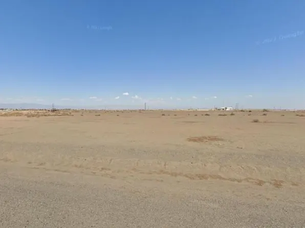 2142 Salton Arena Ct, Thermal, CA 92274