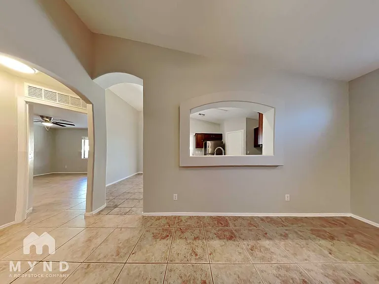 12418 W Valentine Ave — Photo 2