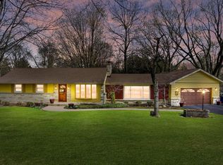 W149S6412 Spring Ln, Muskego, WI 53150