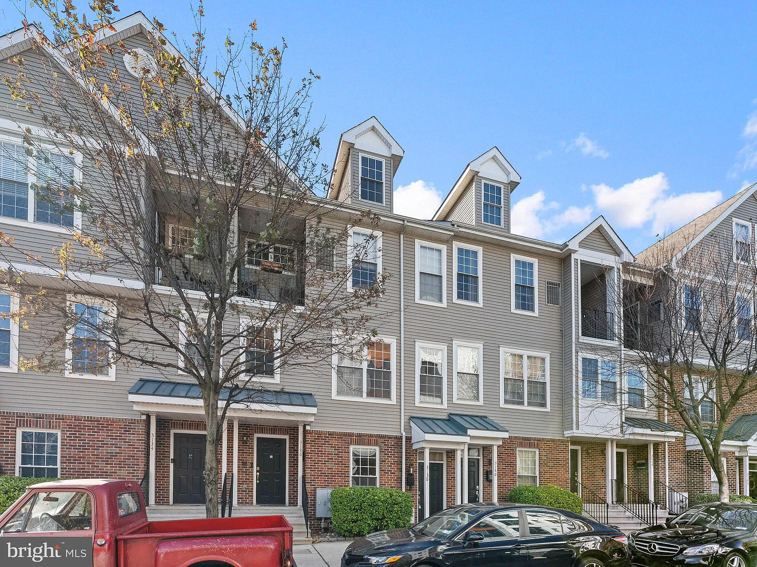 2 bed, 2.0 bath, 1230 sqft, $2,295 — Photo 3