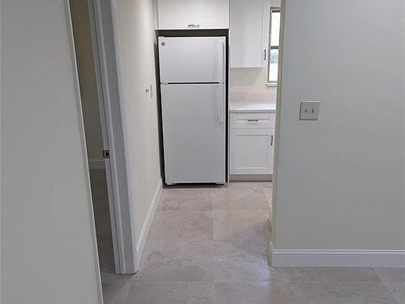 5th image of 5220 NE 14th Way APT 8
