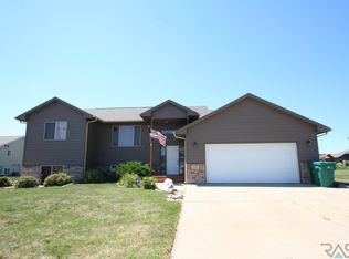 1005 N Mary Ave, Tea, SD 57064