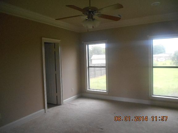 3rd image of 410 Summerfest Dr