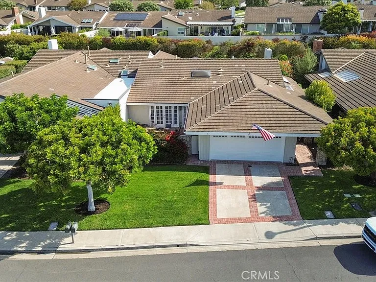 8 Sandbar Dr — Photo 37