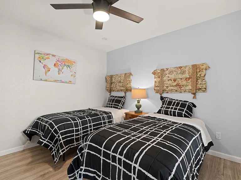 14500 Las Palmas Dr #36 — Photo 12