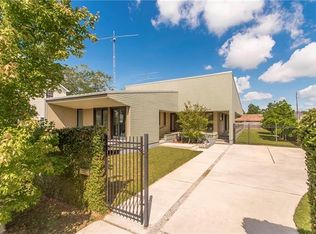 304 Walter Rd, River Ridge, LA 70123