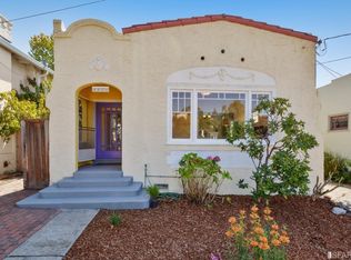 4521 Pleasant Valley Ct N, Oakland, CA 94611