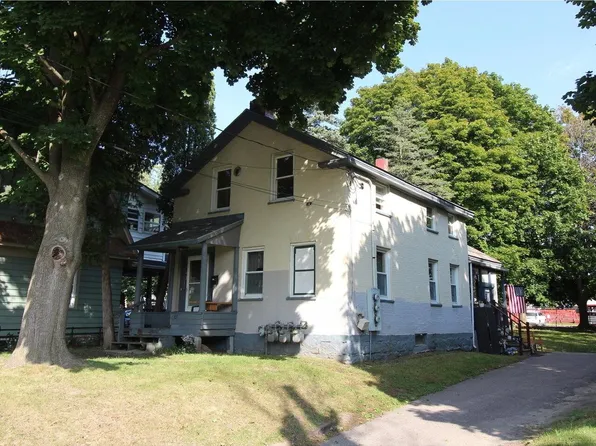 87 Weaver Street, Winooski, VT 05404