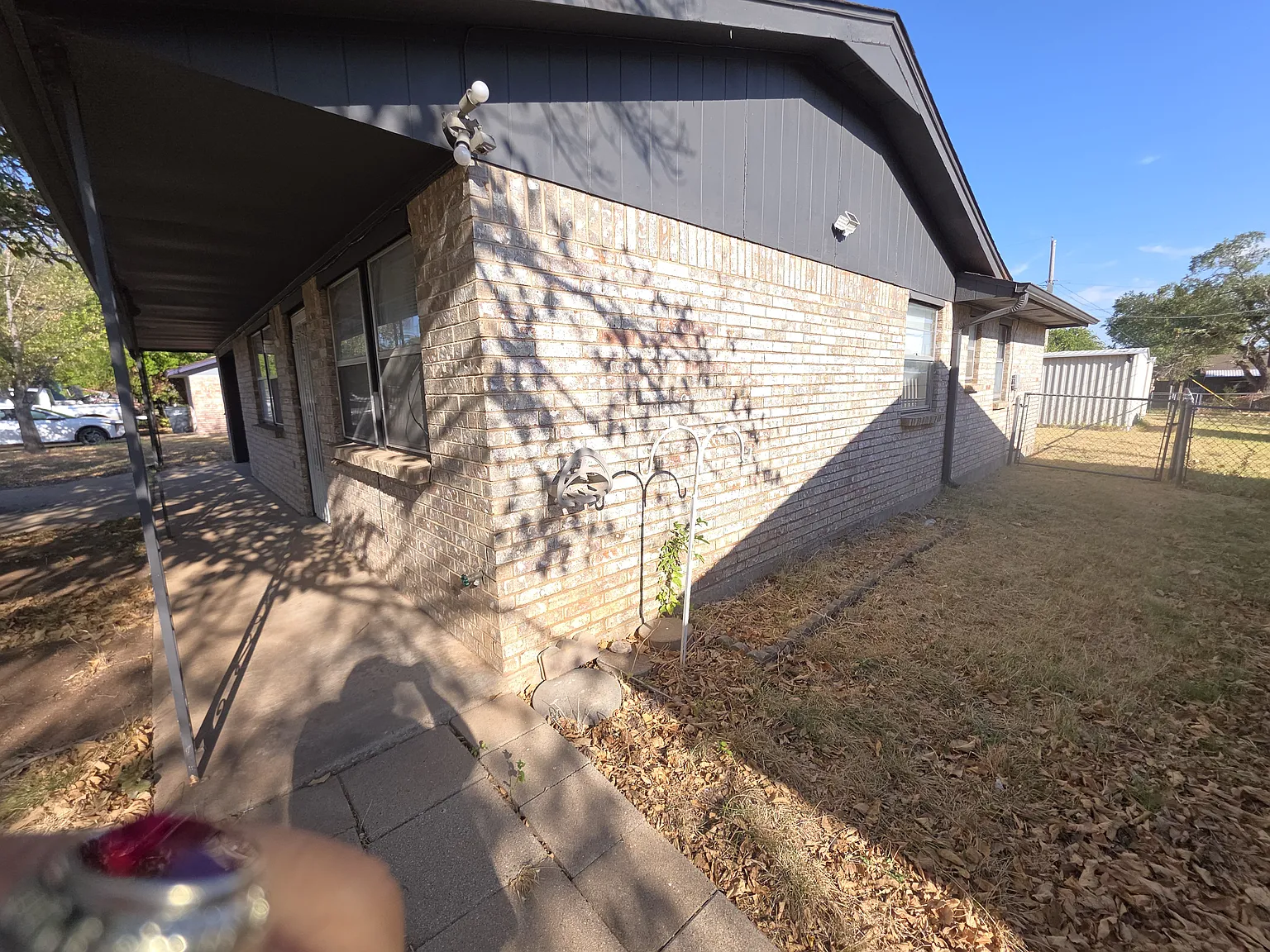 3 bed, 1.5 bath, 985 sqft, $950 — Photo 3