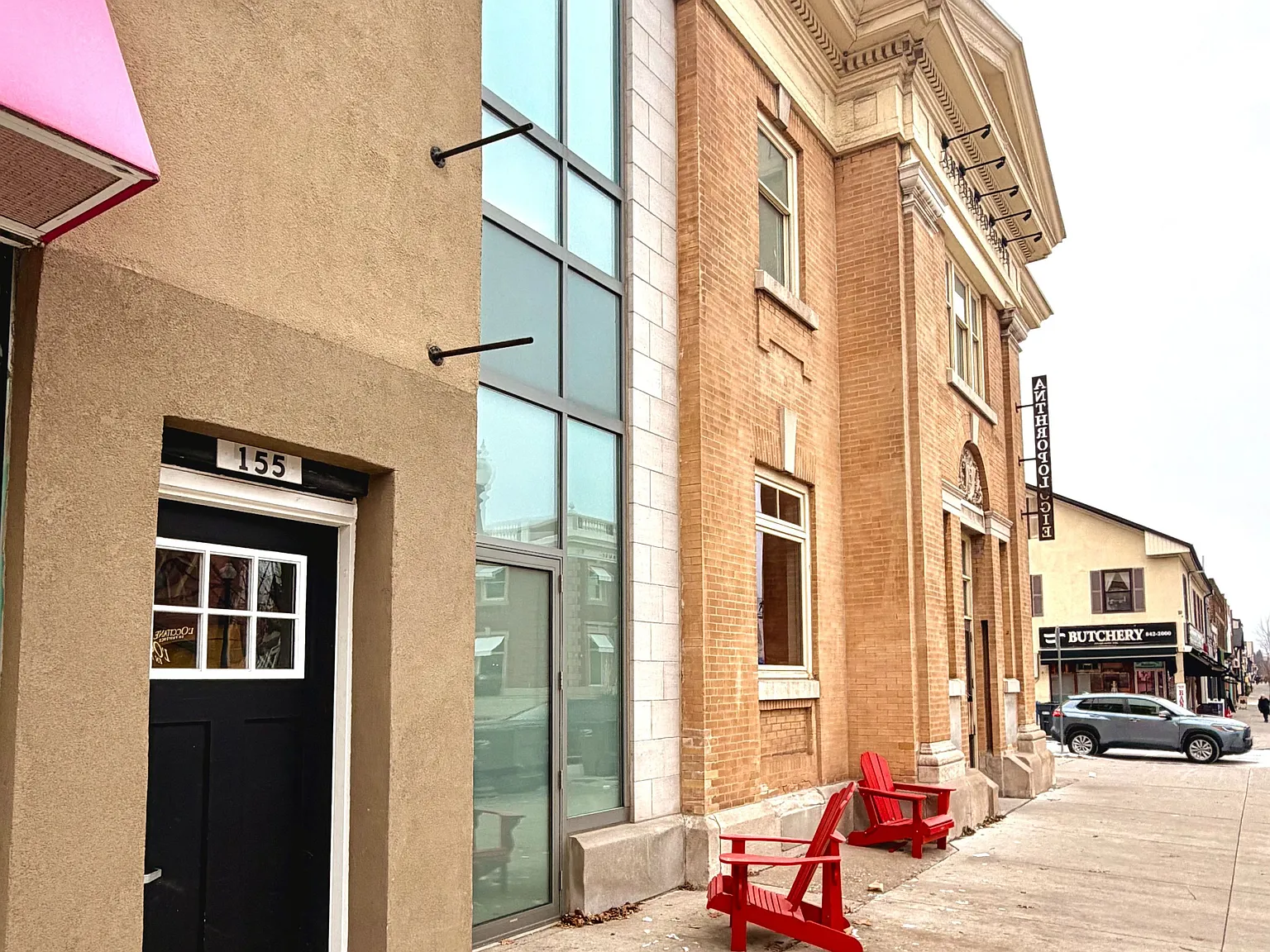 155 Lakeshore Rd E — Photo 3