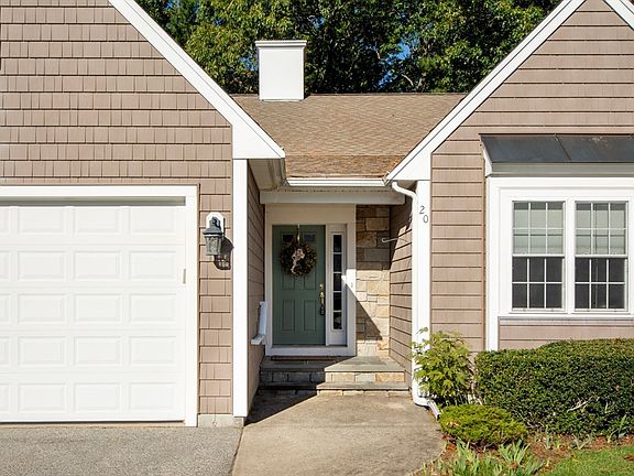 2nd image of 20 Mulligan Dr #92