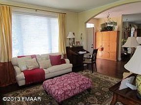 4th image of 702 Lakeridge Dr
