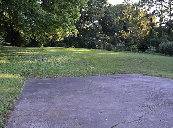 Great back yard with lots of parking.