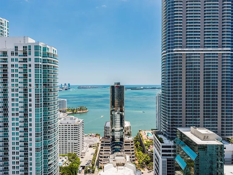 1010 Brickell Ave #3701 — Photo 43