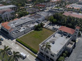 204 Royal Palm Way, Palm Beach, FL 33480