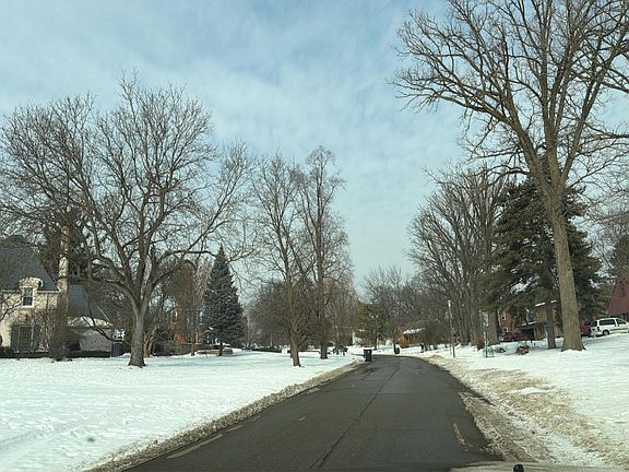 5th image of 1911 Colchester Rd