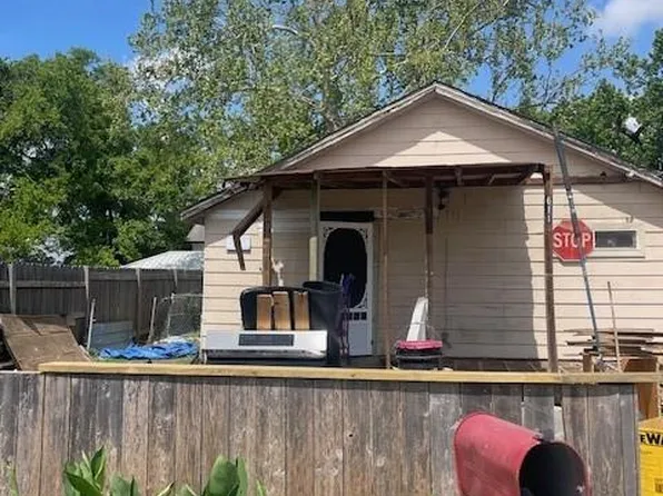 611 7th St, Humble, TX 77338