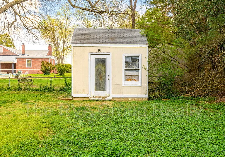 2201 Lydell Dr — Photo 46