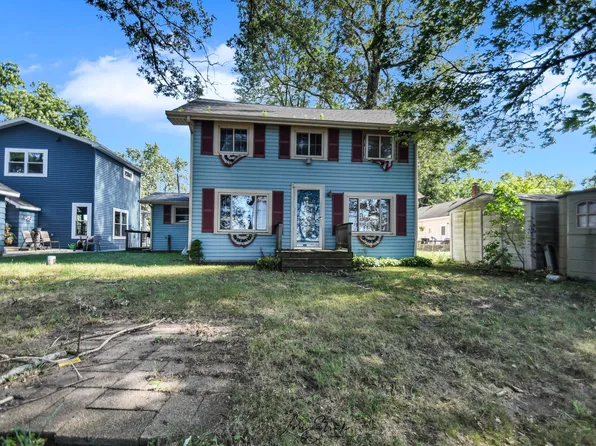 11674 E South St, Walkerton, IN 46574