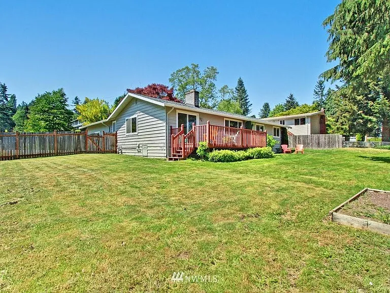 19536 55th Ave NE — Photo 11