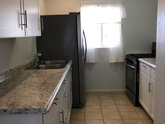 3rd image of 2807 Cherry Hills Pl