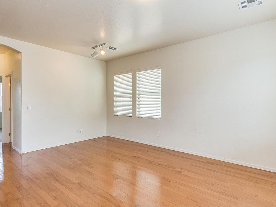 1st image of 35007 N 30th Ave