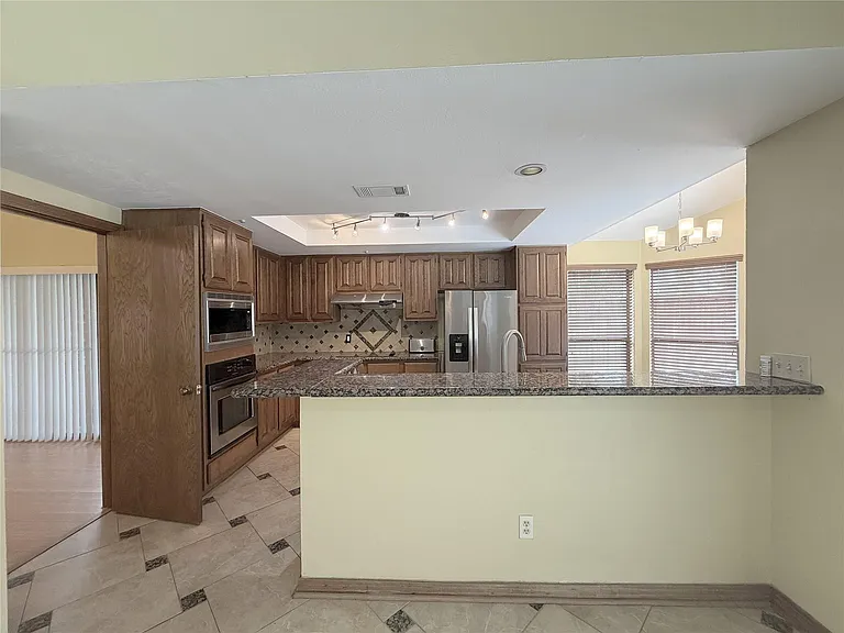 13103 Waldemere Dr — Photo 12