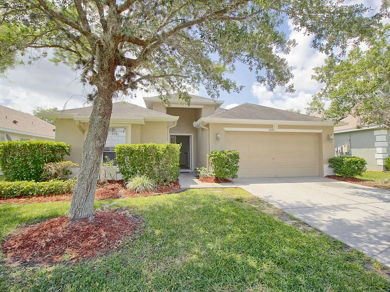 2924 Conner Ln — Photo 1