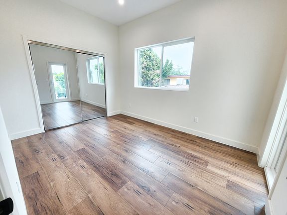 4th image of 11257 Tiara St #11257