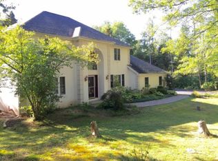 113 Cherry Canyon Dr, Stroudsburg, PA 18360