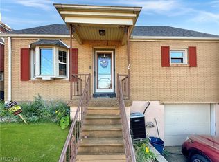 128 Ridgeway Ave, Weirton, WV 26062