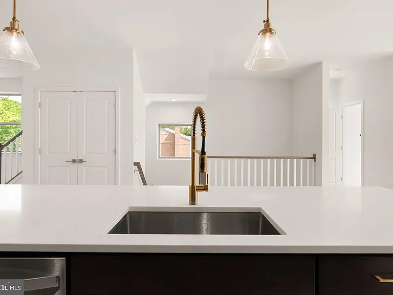 6230 Folly Ln — Photo 17