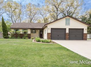 1731 Princess Ln, Muskegon, MI 49445