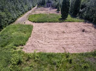 9579 Hazelnut Ln, Blaine, WA 98230