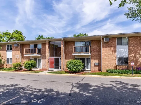 1201 Island Dr APT 104, Ann Arbor, MI 48105