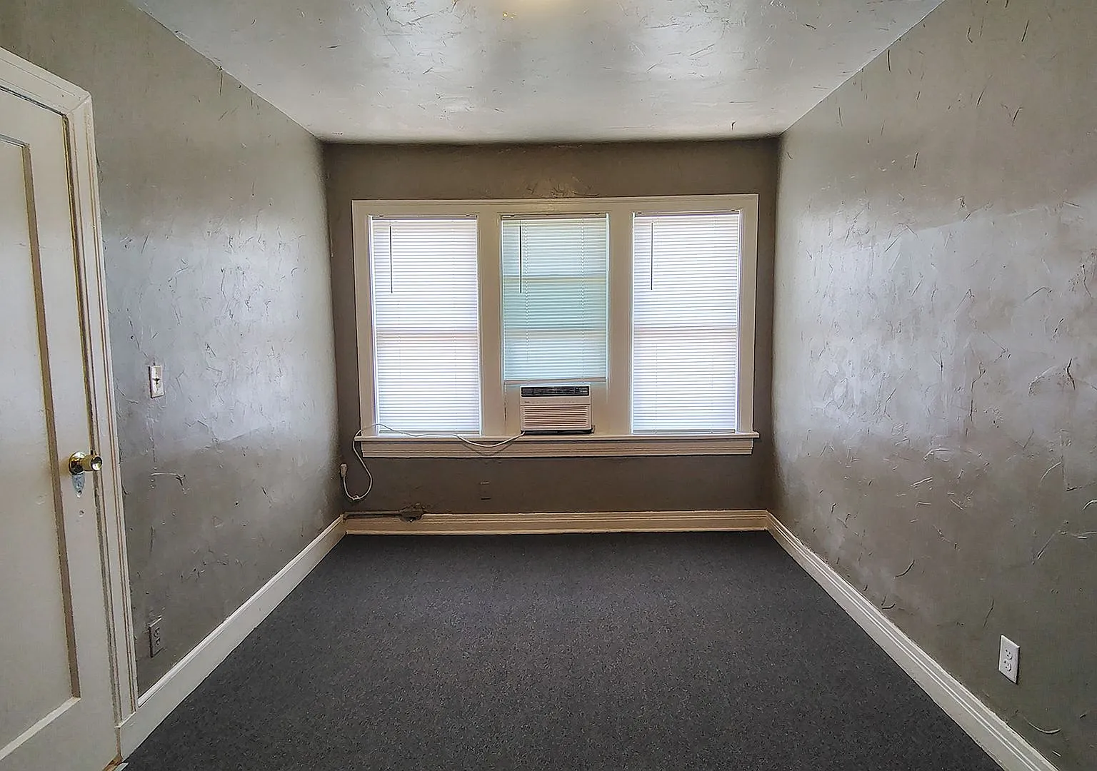 Beautiful 1 Bedroom Apartment in Paseo! — Photo 1