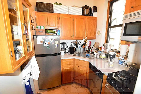 Rented by City Stop Realty | media 5