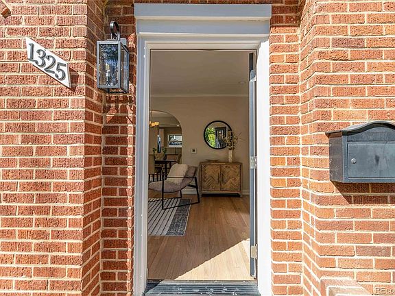 5th image of 1325 Dahlia Street