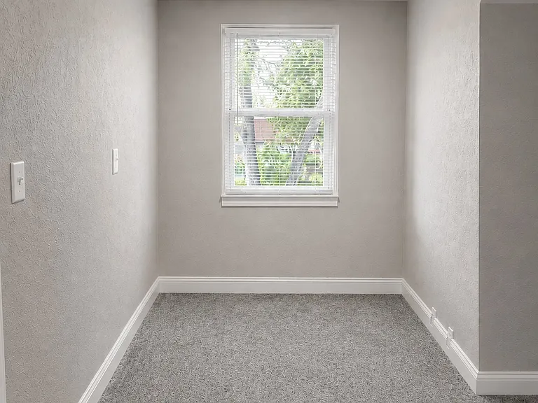 1006 S 48th St — Photo 17
