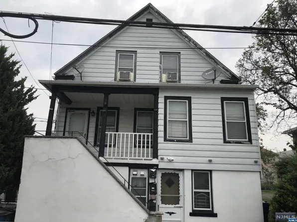 98 Pink St, Hackensack, NJ 07601