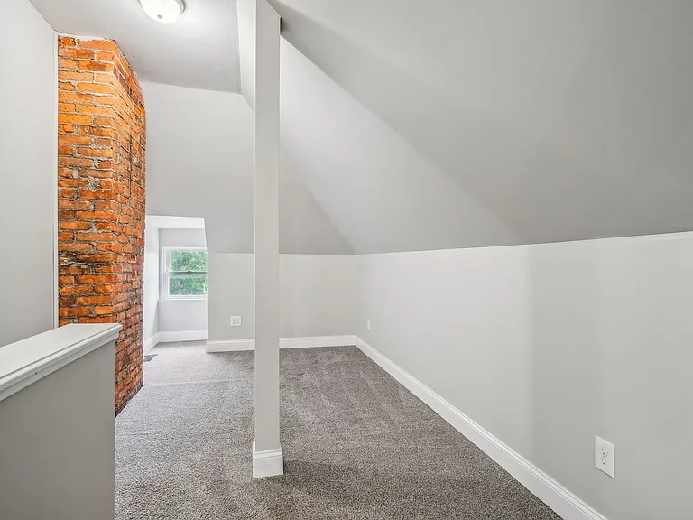 3rd Bedroom (Finished Attic)